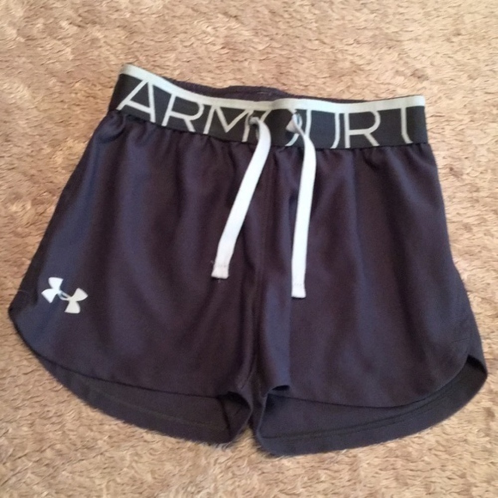 UNDER ARMOUR Dri Fit Shorts - sz YXS